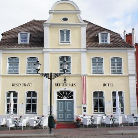 Hotel Reuterhaus Wißmar エクステリア 写真